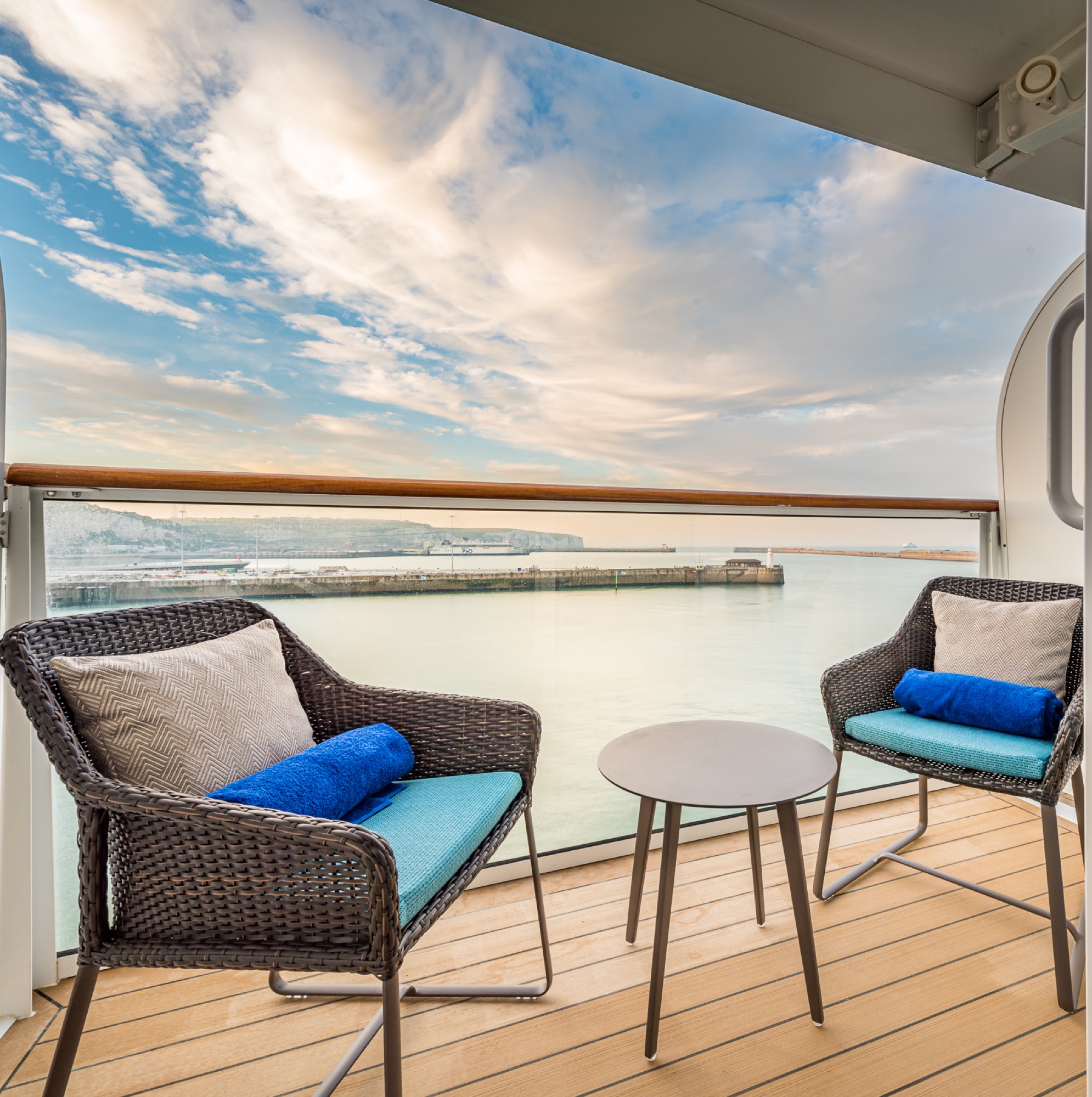 Saga Spirit of Discovery Standard Balcony - Credit Franklin & Frankln..jpg